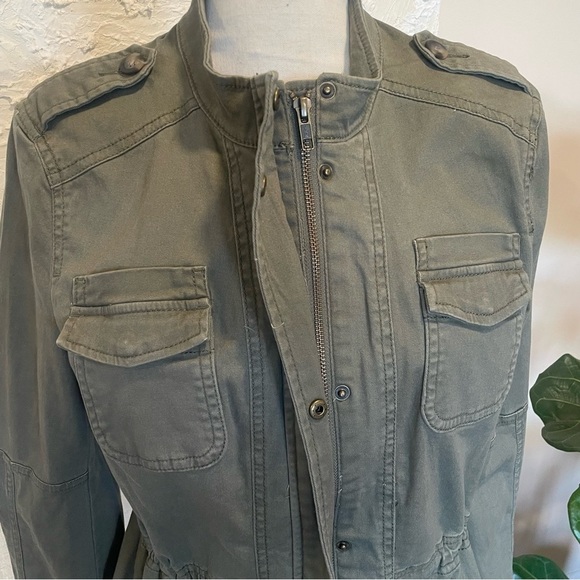Express Army Green Utility Jacket Women’s Size Medium NWT - Picture 9 of 11